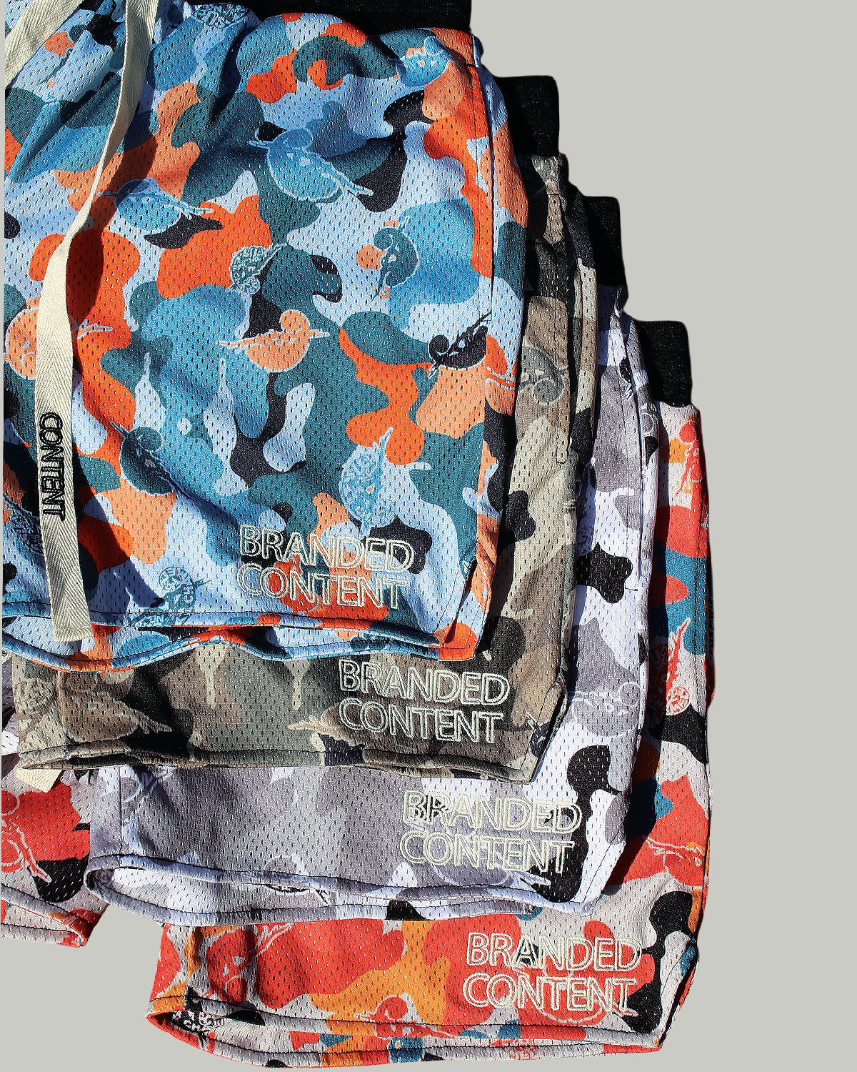 Camouflage Chameleon Mesh Shorts (red)